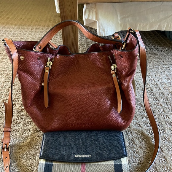 Burberry Handbags - BURBERRY MAIDSTONE CHECK TOTE BRIT LEATHER CANVAS PLUS WALLET